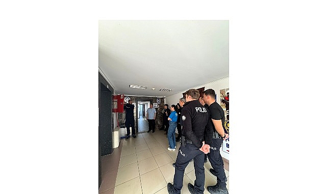Kocaeli'de emniyet personeline afet ve yangın müdahale eğitimi