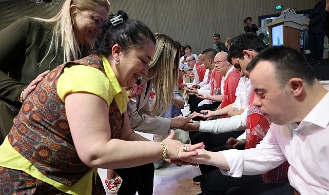 Engelleri Aşan Askerlik Heyecanı: Kınalar Yakıldı, Duygu Dolu Anlar Yaşandı