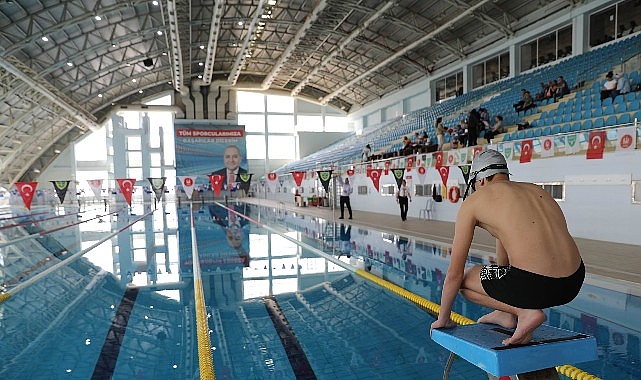 Keçiören'de Engelsiz Spor Oyunları: Goalball, Para Yüzme ve Tenis Heyecanı