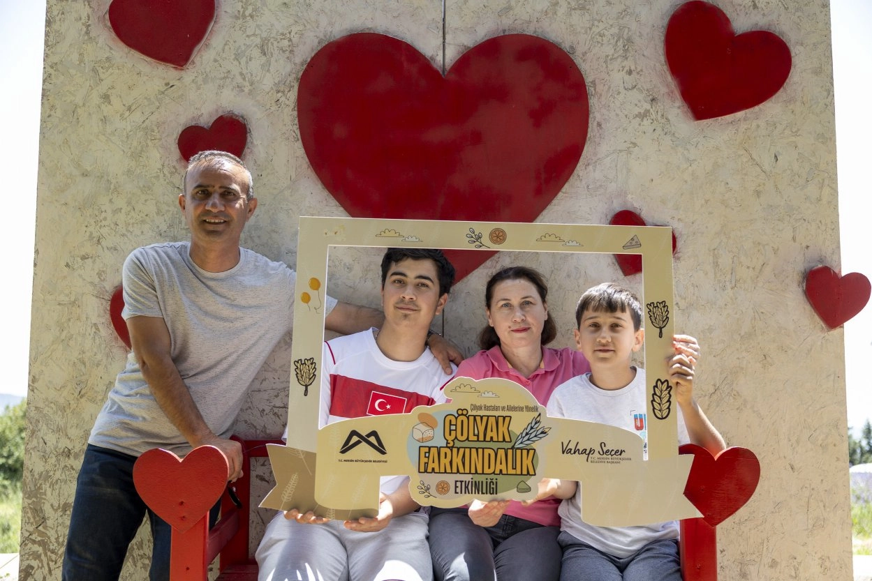 Mersin'de Çölyak Farkındalık Günü'nde Binlerce Kişiye Glutensiz Destek