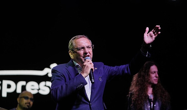 Ayvalık GastroFest’te Kurtalan Ekspres’le Binlerce Kişi Unutulmaz Bir Gece Yaşadı