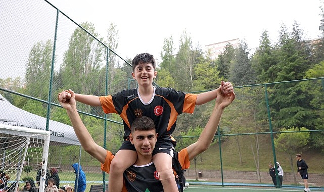 Çankaya'da Genç Kramponlar Şampiyonluk İçin Ter Döktü: Final Maçları Nefes Kesti