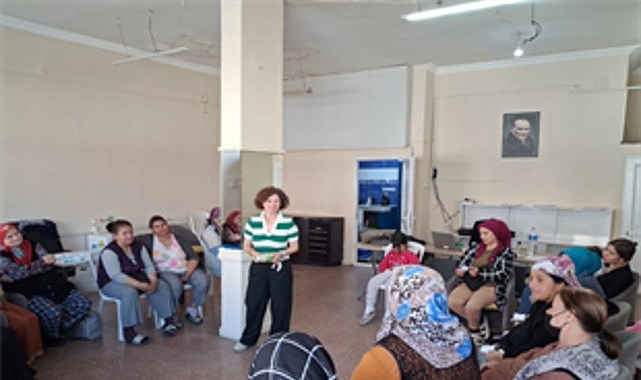 İzmir'de Kadın Sağlığı Seminerleri 30 İlçede Yaygınlaşıyor