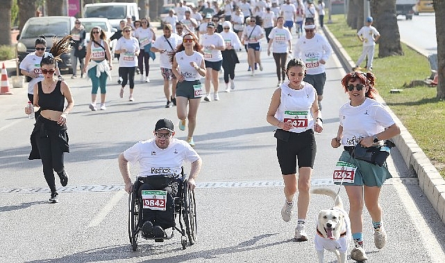 37. Zübeyde Hanım Koşusu: Karşıyaka Anneler Günü'nde Zübeyde Anne'ye Koştu