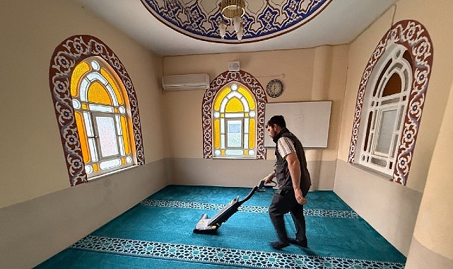 Kartepe'deki Camiler Bayram İçin Işıl Işıl Hazırlanıyor