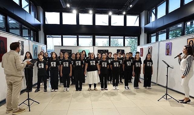 Kartepe'de Barış Manço Rüzgarı: Öğrencilerden Sanat Dolu Sergi