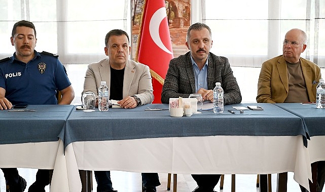 Kemer'de Deniz Kirliliğine Karşı Mavi Akdeniz İnisiyatifi Toplantısı: Pilot Bölge Hedefi