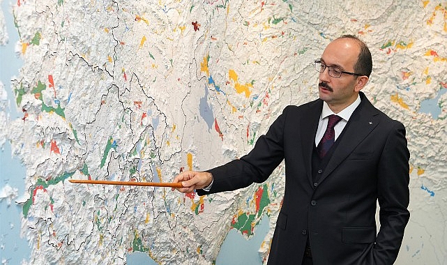 Küçük Menderes'te 205 Bin Dekar Arazi Modern Sulamaya Kavuşuyor: Üreticiye 2 Milyar TL Ek Gelir