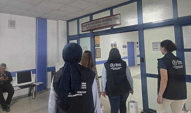 Manisa Büyükşehir Belediyesi Mesir Macununu Hastanelere Taşıdı: Binlerce Hasta ve Refakatçiye Şifa