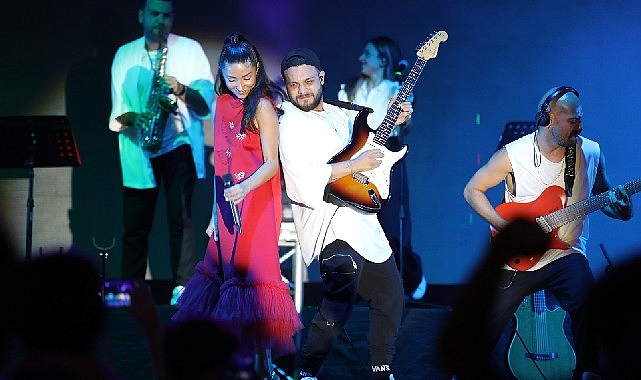 Zeynep Bastık ile Başlıyor: Manisa'da 6 Günlük Dev Gençlik Festivali