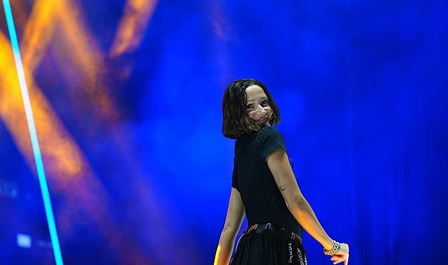 Manisa'da Gençlik Haftası Coşkusu: Zeynep Bastık Konseriyle Açılış