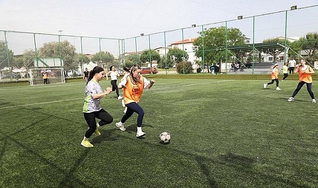 Menderesli Kadınlar Pilatesle Baharı Coşkuyla Karşıladı