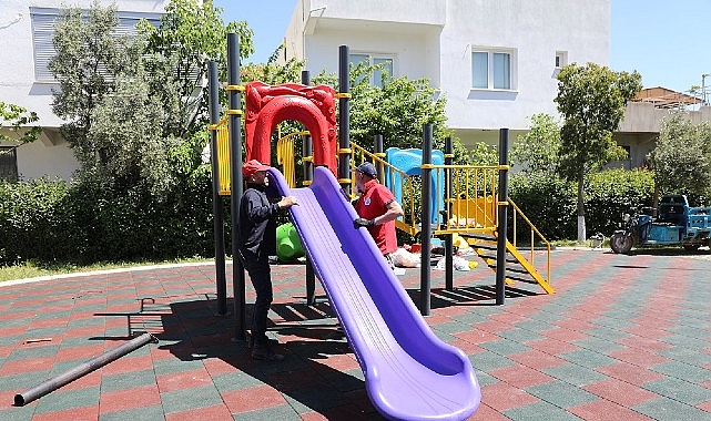 Menderes'te 2 Yılda Parklar Tek Tek Yenileniyor: Şehit Mustafa Mutlu Parkı Son Örnek