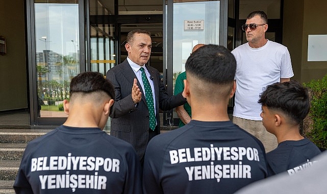 Yenişehir U-15 Takımı'ndan Başkan Özyiğit'e Şampiyonluk Sözü: 'Kupasız Dönmeyeceğiz'