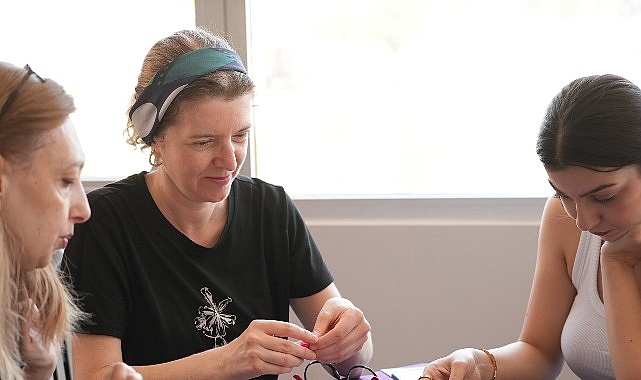 Nakıştan Kanoya Anneler Günü: Avcılar'da Unutulmaz Kutlama
