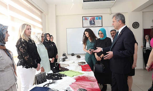 OSMEK Yıl Sonu Sergisi: Kadınların El Emekleri Hüdavendigar'da Görücüye Çıktı