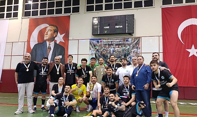 Üsküdar Üniversitesi Futsal Takımı, Geri Dönüşle Türkiye Şampiyonu Oldu