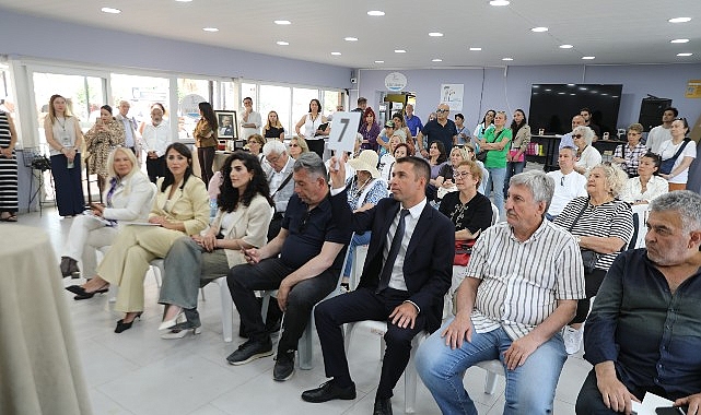 Seferihisar'da 'Bir Çınar Bin Umut' Etkinliği: 200 Bin TL Bağış Toplandı