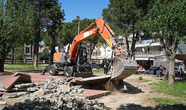 Gaziemir'deki Şehit Ferit Yaşarlar Parkı modern yüzüne kavuşuyor: 6 bin metrekarelik alan yenileniyor