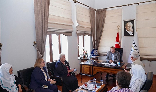 Srebrenitsa Anneleri Ayvalık'ta: Soykırımın Acısı Hala Taze, Mücadele Sürüyor