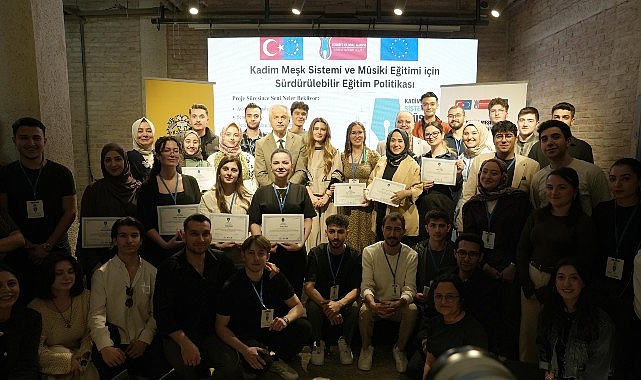 Konya'da 47 Öğrenciyle Kadim Meşk Sistemi Yaşatıldı