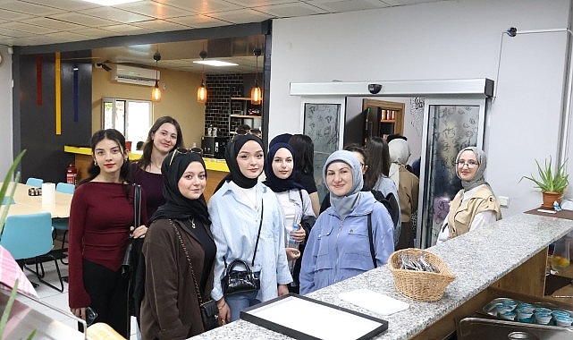 Kocaeli Üniversitesi Öğrencileri Beyaz Kalpler’de Uygulamalı Ders Aldı