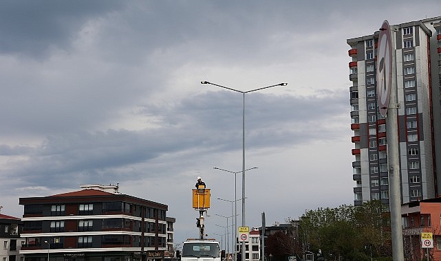 YEDAŞ 5 İlde 600 Bin LED Armatürle Enerji Devrimi: Tasarruf Hedefi