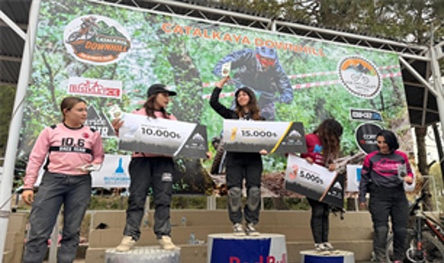 İzmir'de Yeni Dağ Bisikleti Parkuru Açıldı: Çatalkaya Downhill Festivali'nde Adrenalin Dolu Anlar