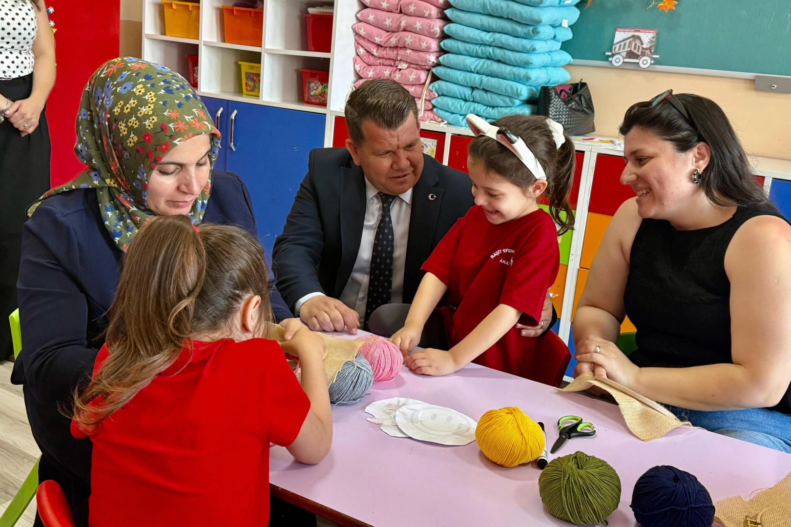 Keşan'da Okul Öncesi Farkındalık Haftası: Minikler Aileleriyle İşleme Atölyesinde Buluştu