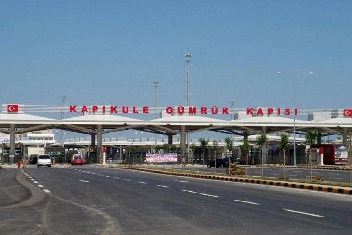 Kurban Bayramı'nda Gümrük Kapılarında Rekor: 3 Sınırda Tüm Zamanların En Yüksek Araç Girişi