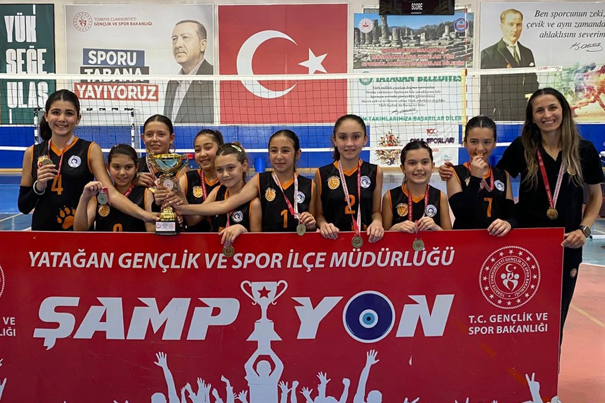 Bodrum İhtisas Spor'dan Mini Voleybolda İl Birinciliği Zaferi