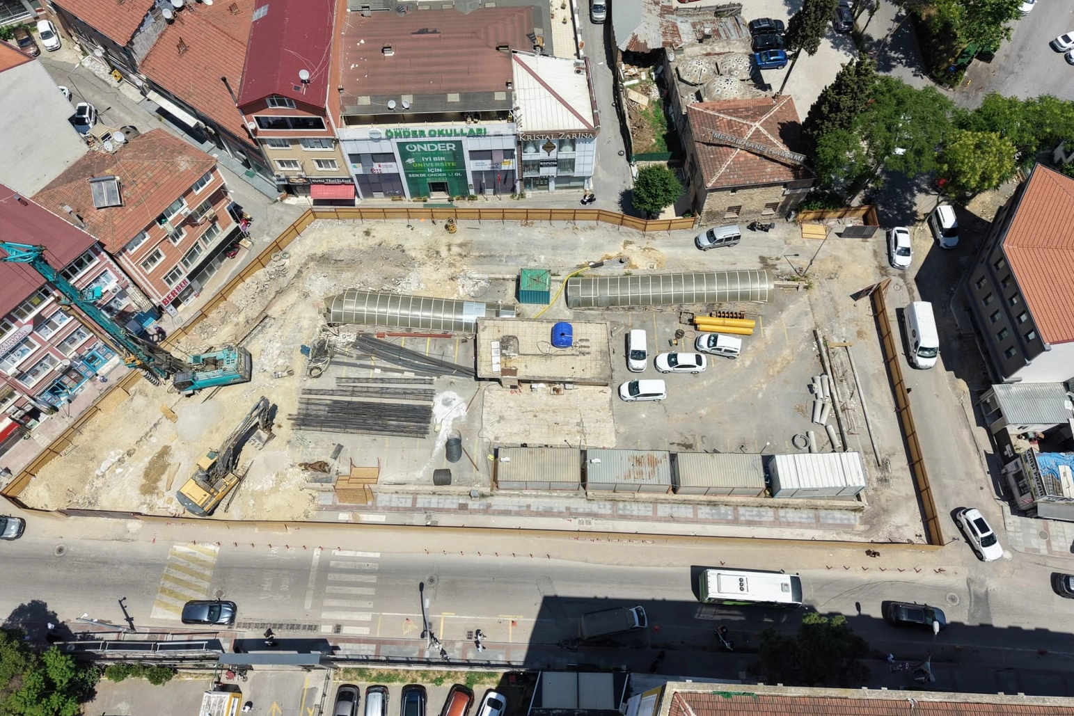 Gebze'de 241 Araçlık Tam Otomatik Otopark Tarihi Hamamı Gün Yüzüne Çıkarıyor