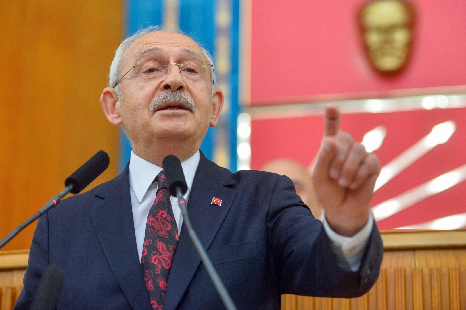 Kılıçdaroğlu'ndan Birlik Çağrısı: 'Kavga Değil, Omuz Omuza Durma Vakti'