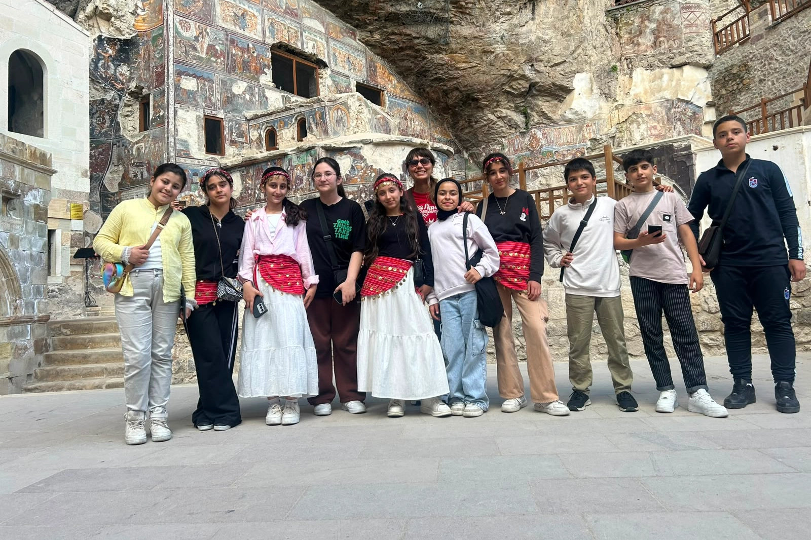 Yeşilli YBO Korosu Trabzon Festivalinde Fırtına Gibi Esti: Mardin'e Gurur Getirdiler