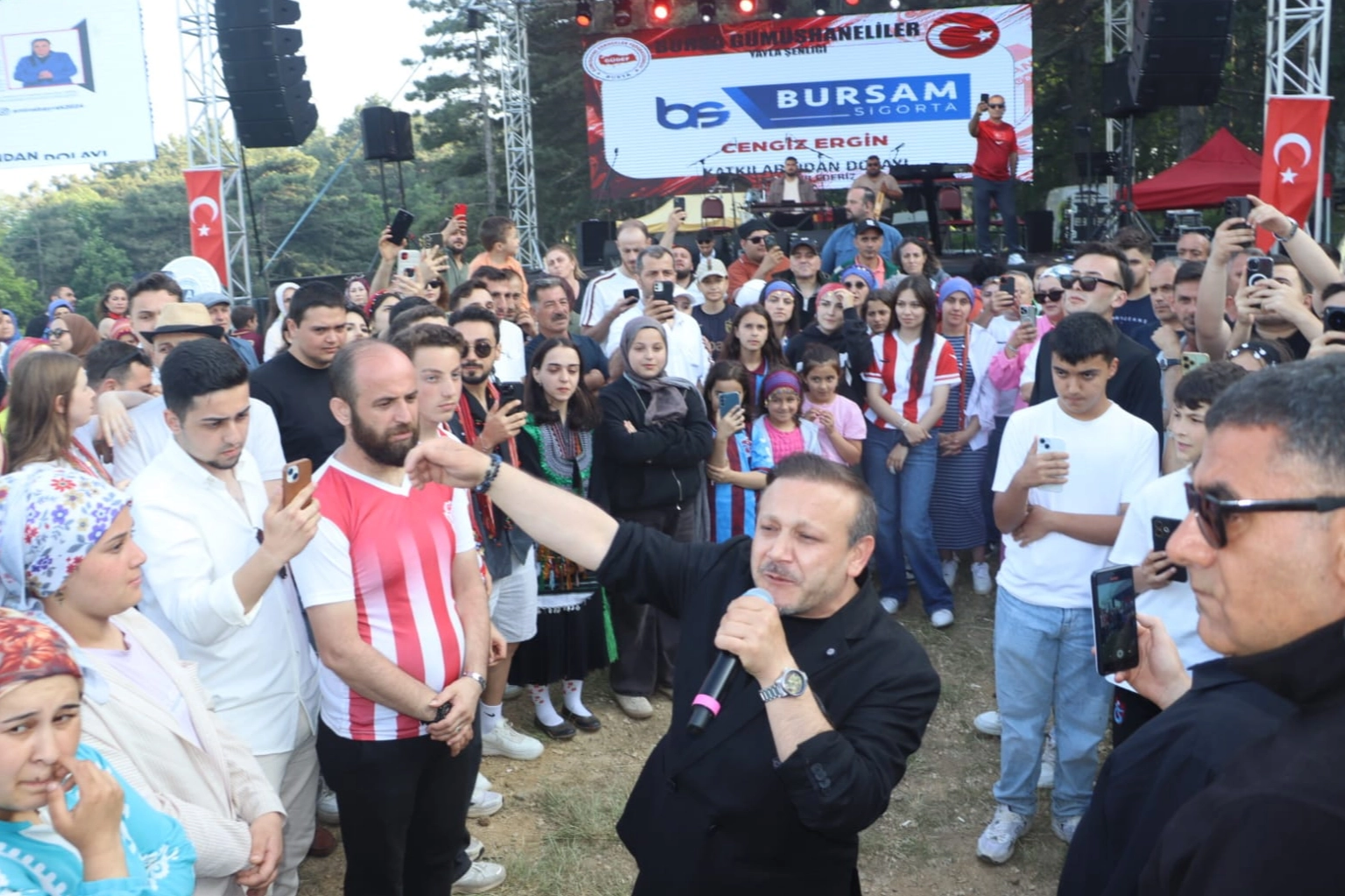 Bursa'da Gümüşhanelilerin Coşkusu: Yayla Şenliği'nde Binler Buluştu