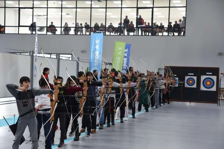 Kayseri'de Yaz Spor Okulu Kayıtları Başladı: 18 Branşta Eğitim