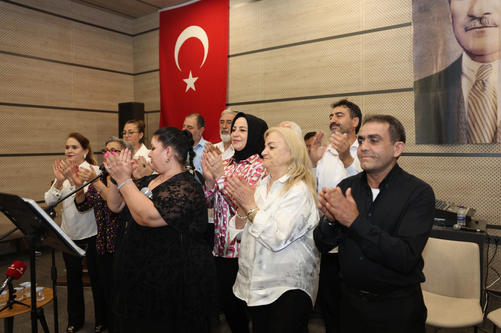 Osmangazi'de Moral Konseri: Engelli Bireyler Sosyalleşme Fırsatı Buldu
