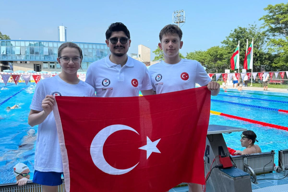 Bursalı Genç Yüzücülerden Uluslararası Arenada Madalya Yağmuru