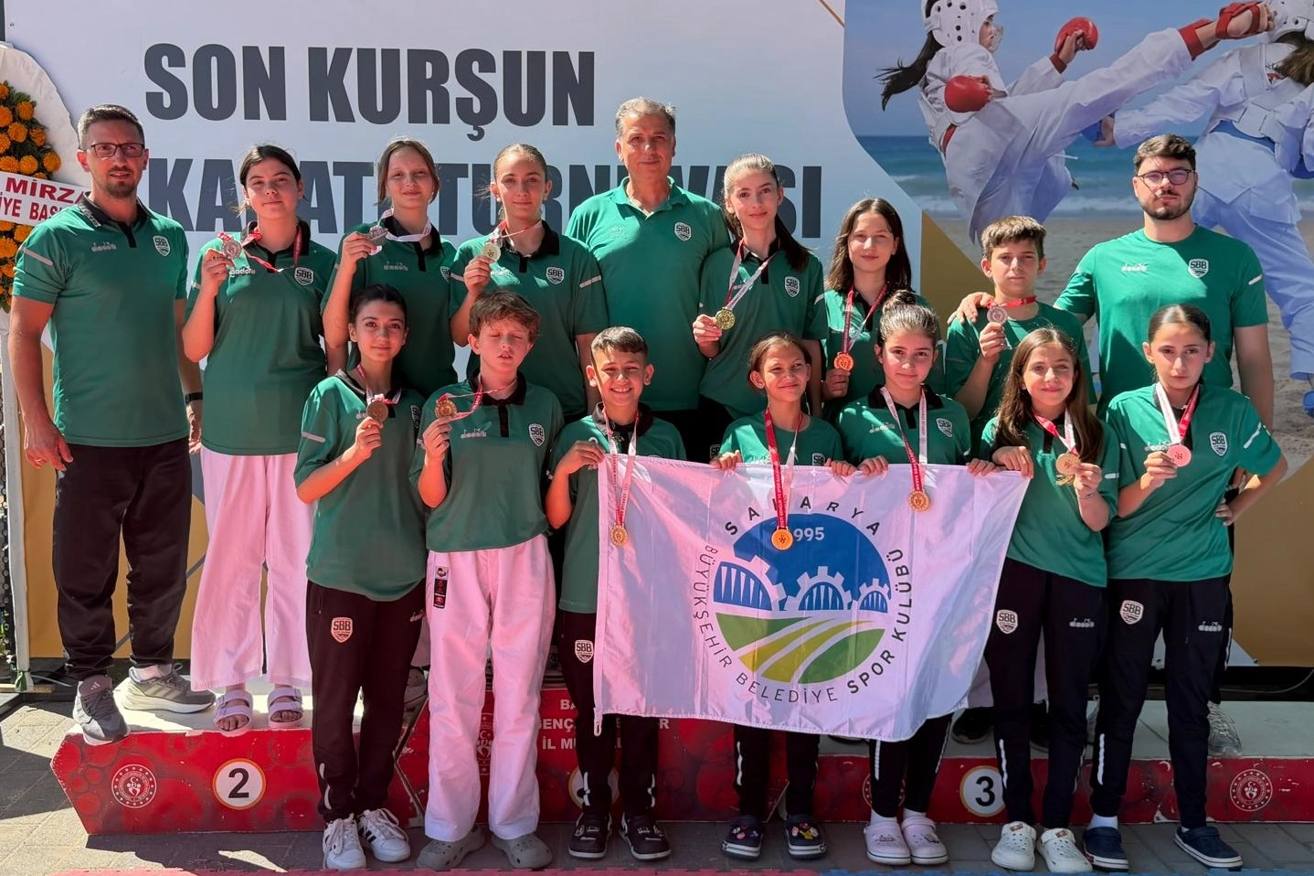 Sakarya'nın Genç Sporcularından 17 Madalyalık Rekor Başarı