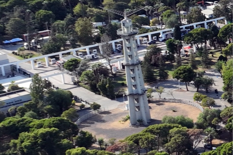 İzmir'in Simgesi Paraşüt Kulesi İçin Restorasyon Süreci Başladı: 89 Yıllık Yapı Yeniden Ayağa Kalkıyor