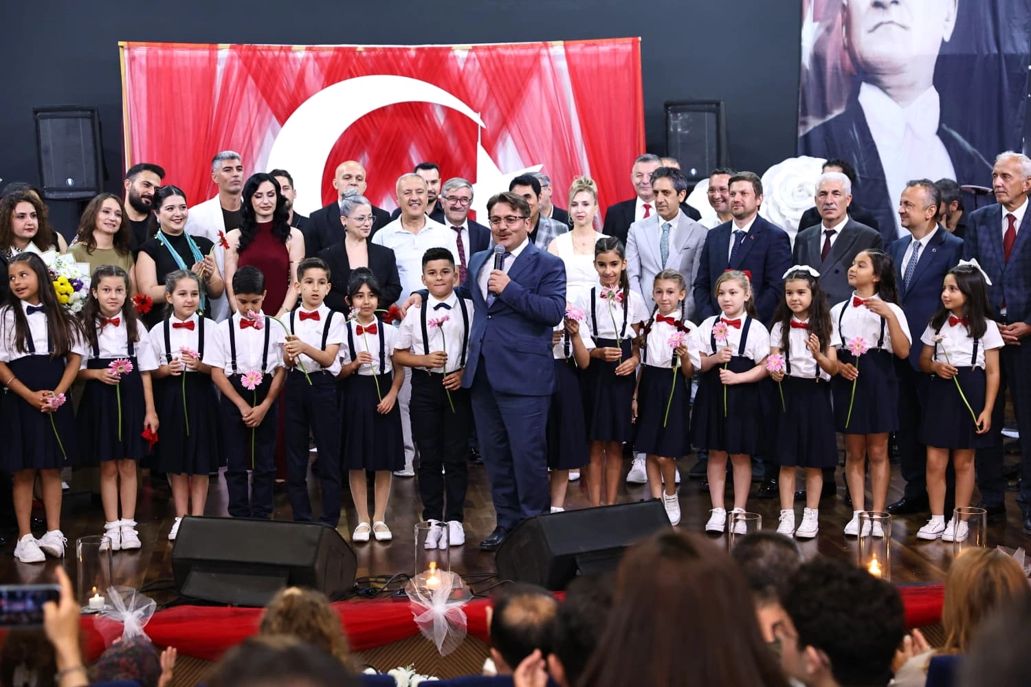Sakarya'da Müzik Buluşması: 24 Kişilik Öğrenci Korosu İlk Konserini Verdi