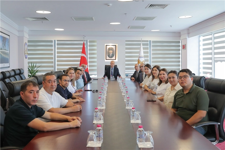 Kazak Hekimler Trakya Üniversitesi'nde Uzmanlık Eğitimini Başarıyla Tamamladı