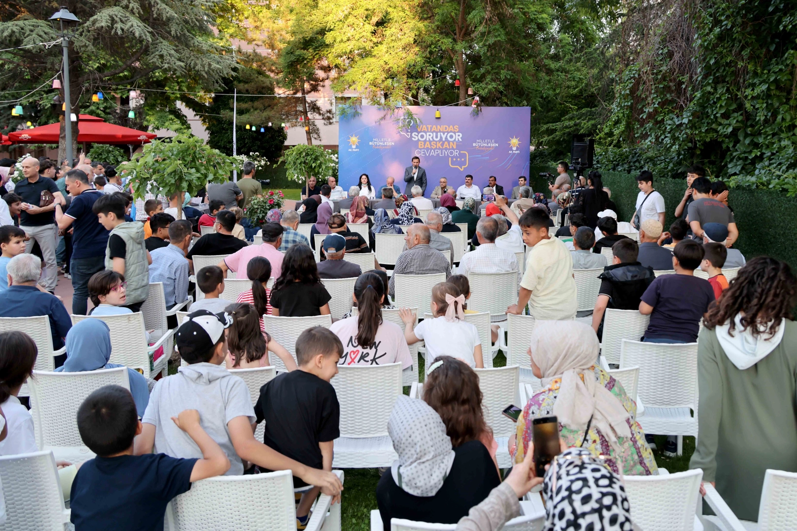 Karatay'da Vatandaşla Buluşma: Başkan Kılca Soruları Yanıtladı, Projeleri Anlattı