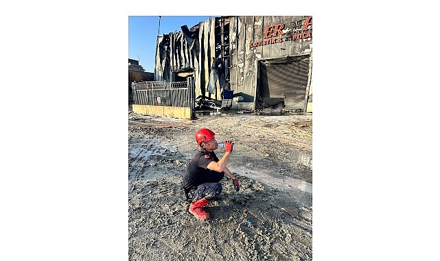 Kocaeli İtfaiyesi 1 Yılda 13 Bin 585 Olaya Müdahale Etti: 27 Bin Kişiye Eğitim