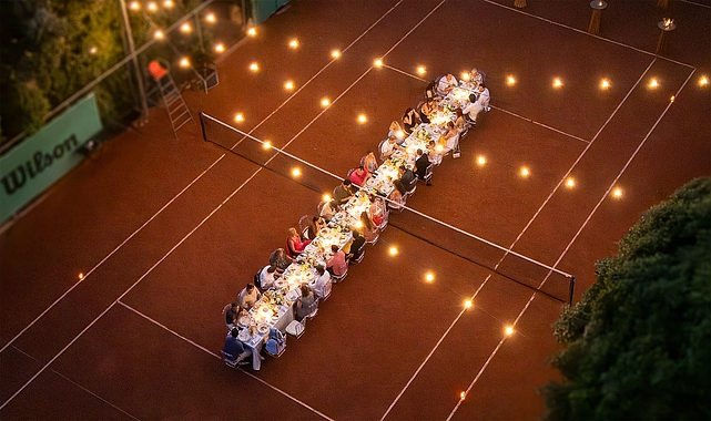 Ali Bey Resort Sorgun'da Global Wellness Day: Tenis Kortunda Akşam Yemeği ve Sound Healing