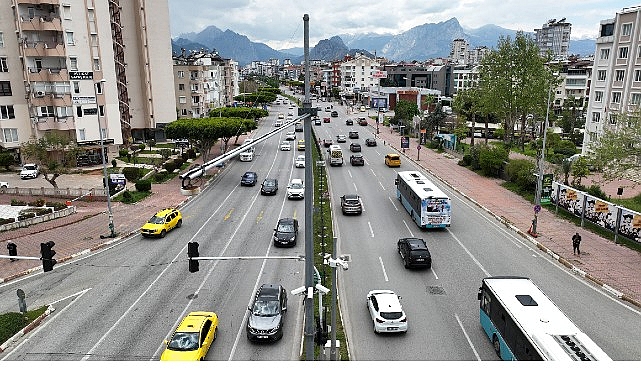 Antalya Büyükşehir Belediyesi'nden 32 Ödüllü Çevre Seferberliği: Geleceğe Yeşil Miras