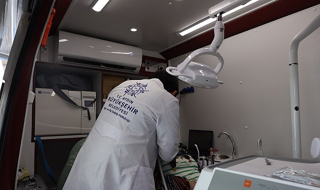 Aydın'da Mobil Diş Kliniklerine Büyük İlgi: 25 Bin Nüfuslu Umurlu'da Ücretsiz Sağlık Hizmeti