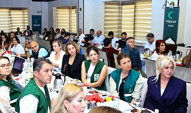 İzmir'de Bağımlılıkla Mücadelede Yeni Dönem: 13 Yeşilay Merkezi Açıldı