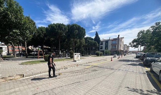 Burhaniye'de Bahçelievler Pazar Yeri Projesi: Geçici Alanda Çizgi Çalışmaları Başladı