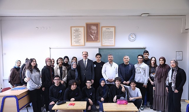 Konya Büyükşehir Belediye Başkanı Altay, YKS'ye Giren Gençlere Başarı Mesajı Yayımladı
